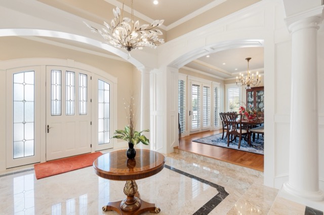 Estate Foyer