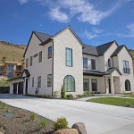 beautiful windows on a contemporary home in the Boise foothills